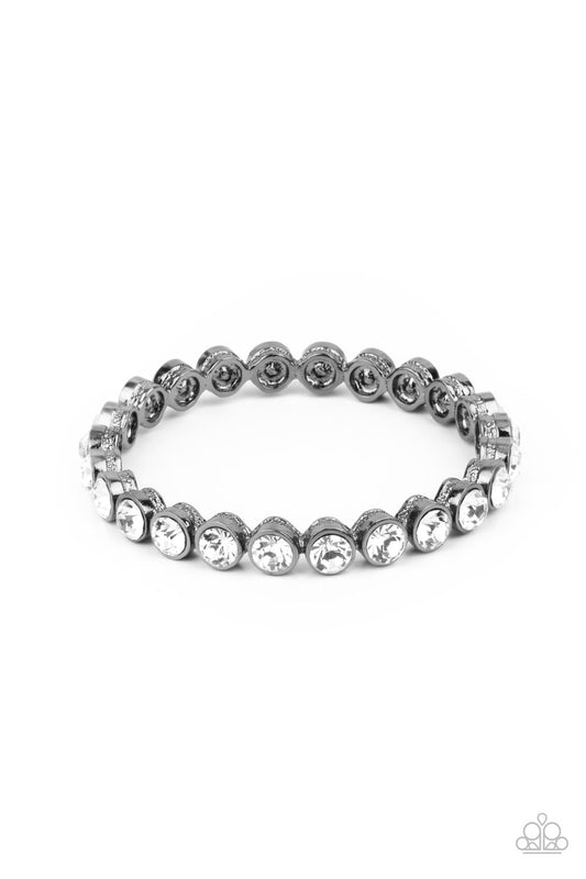 Paparazzi Presto Posh - Black Bracelet - Pusher P