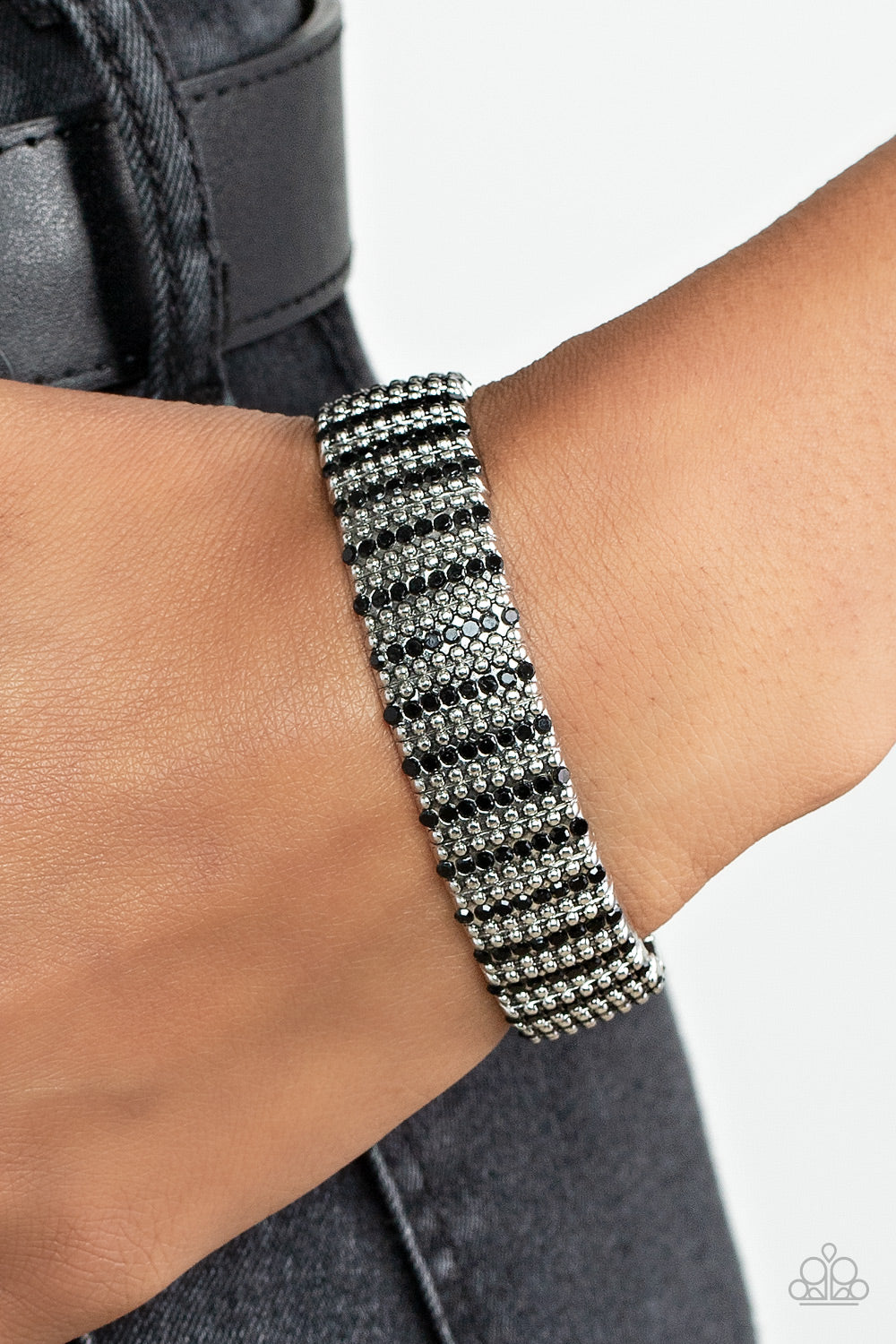 Paparazzi The GRIT Factor - Black Bracelet Pusher P