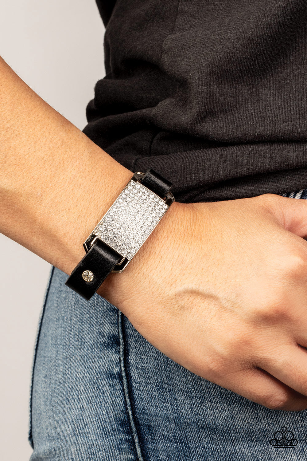 Paparazzi Urban Rivalry - Black Bracelet - Pusher P