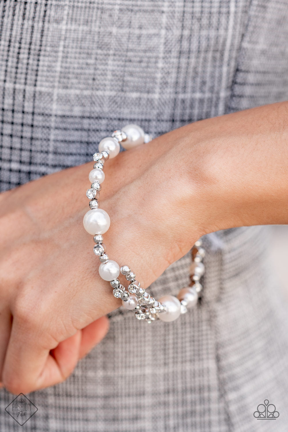 Paparazzi Chicly Celebrity Fashion Fix - White Bracelet - Pusher P