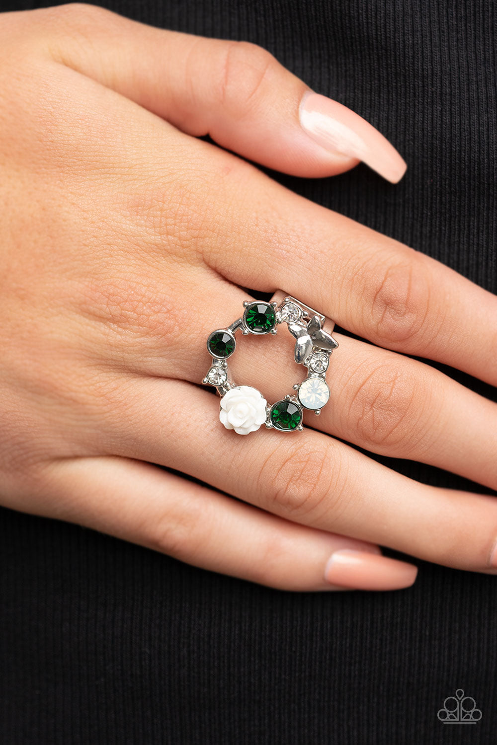 Paparazzi Butterfly Bustle - Green Ring - Pusher P