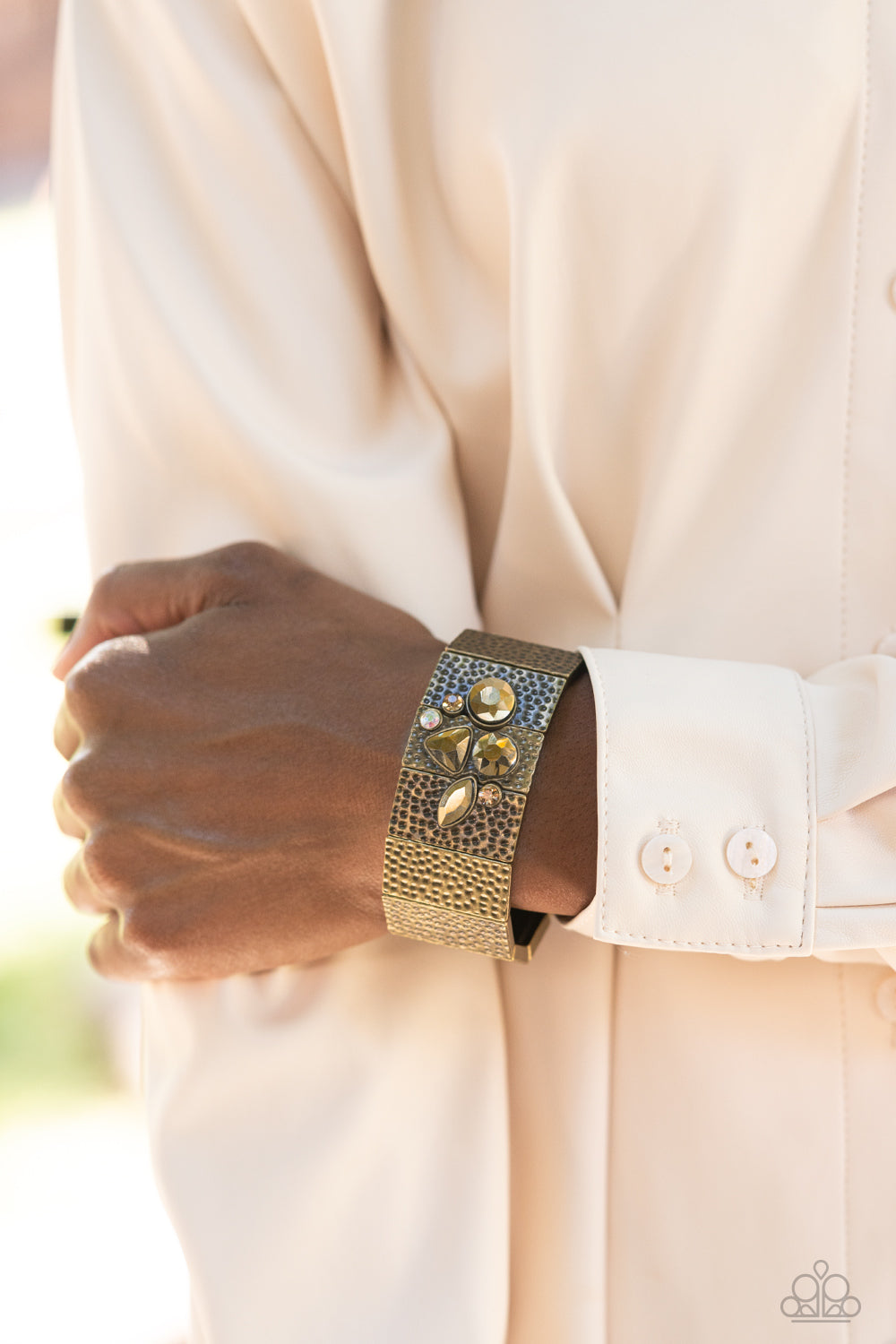 Paparazzi Flickering Fortune - Brass Bracelet - Pusher P