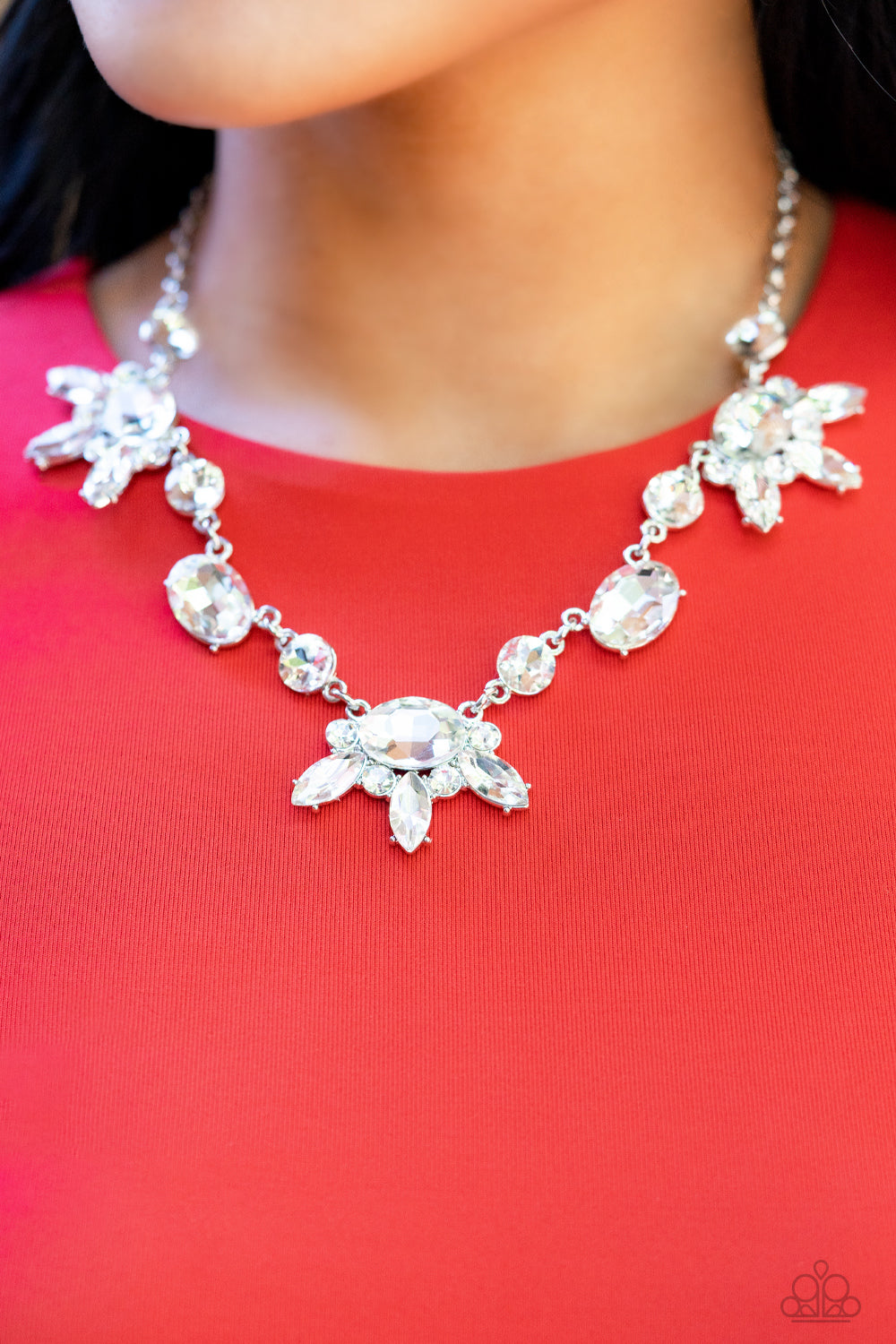 Paparazzi GLOW-trotting Twinkle - White Necklace - Pusher P