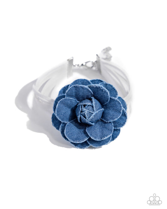 Garden Genre - White Flower Bracelet