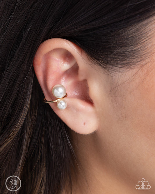 Elegant Emblem - Gold Ear Cuff