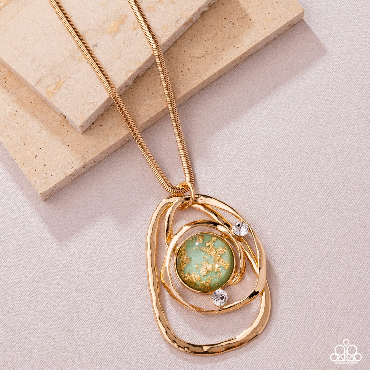 Abstract Advance - Green Necklace - Gold | Paparazzi Accessories