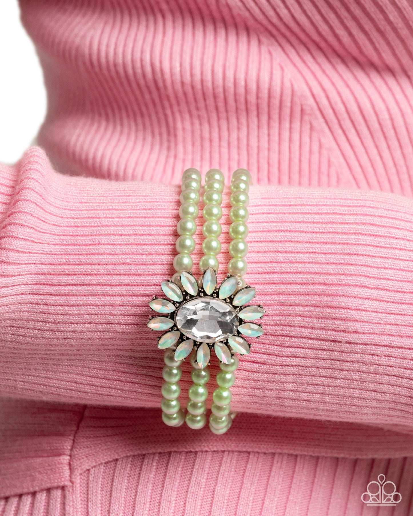 Conscious Chic - Opulent Observation & Perceptive Pearls - Green Necklace & Bracelet 2 Piece Set