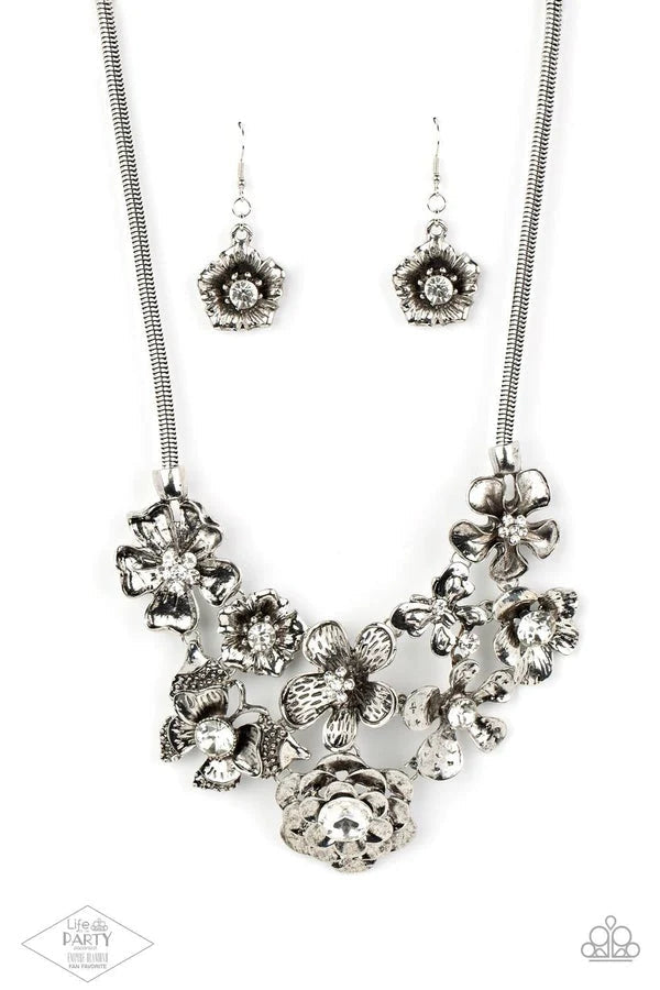 Floral Zi Necklace - Vintage 2012 Exclusive White - Paparazzi Zi Collection
