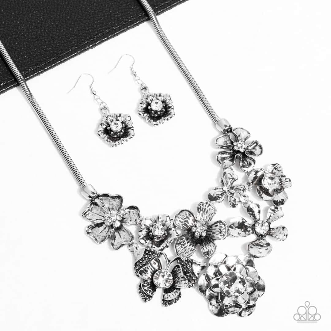 Floral Zi Necklace - Vintage 2012 Exclusive White - Paparazzi Zi Collection