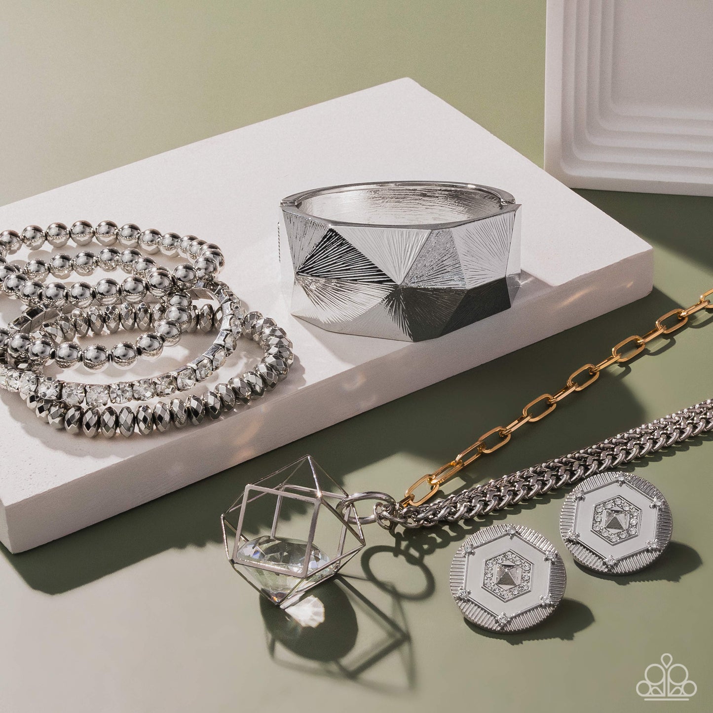 Fashion Fix January 2025- Magnificent Musings