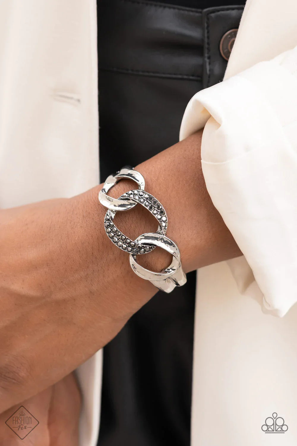 Paparazzi Magnificent Musings - March's Fashion Fix 2021 Complete Trend Blend - Pusher P