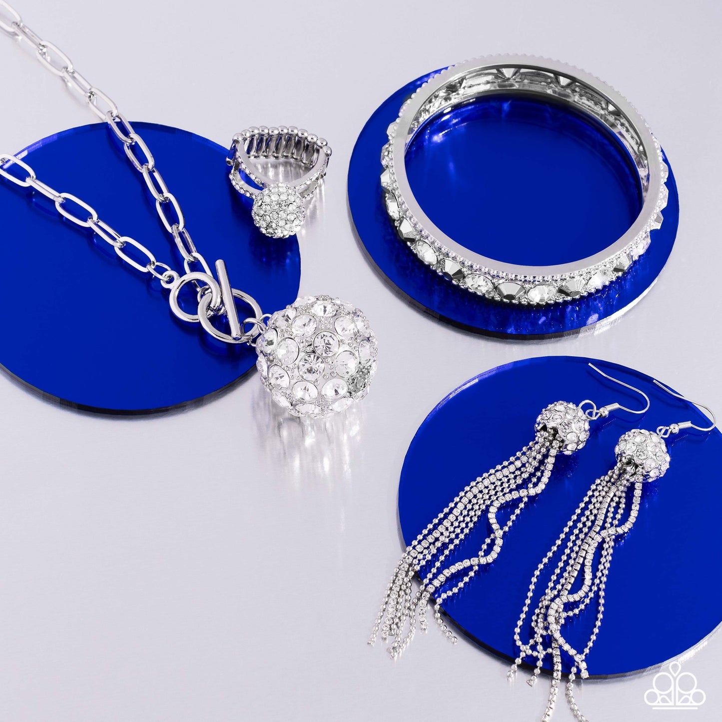 Fashion Fix November 2023-Magnificent Musings