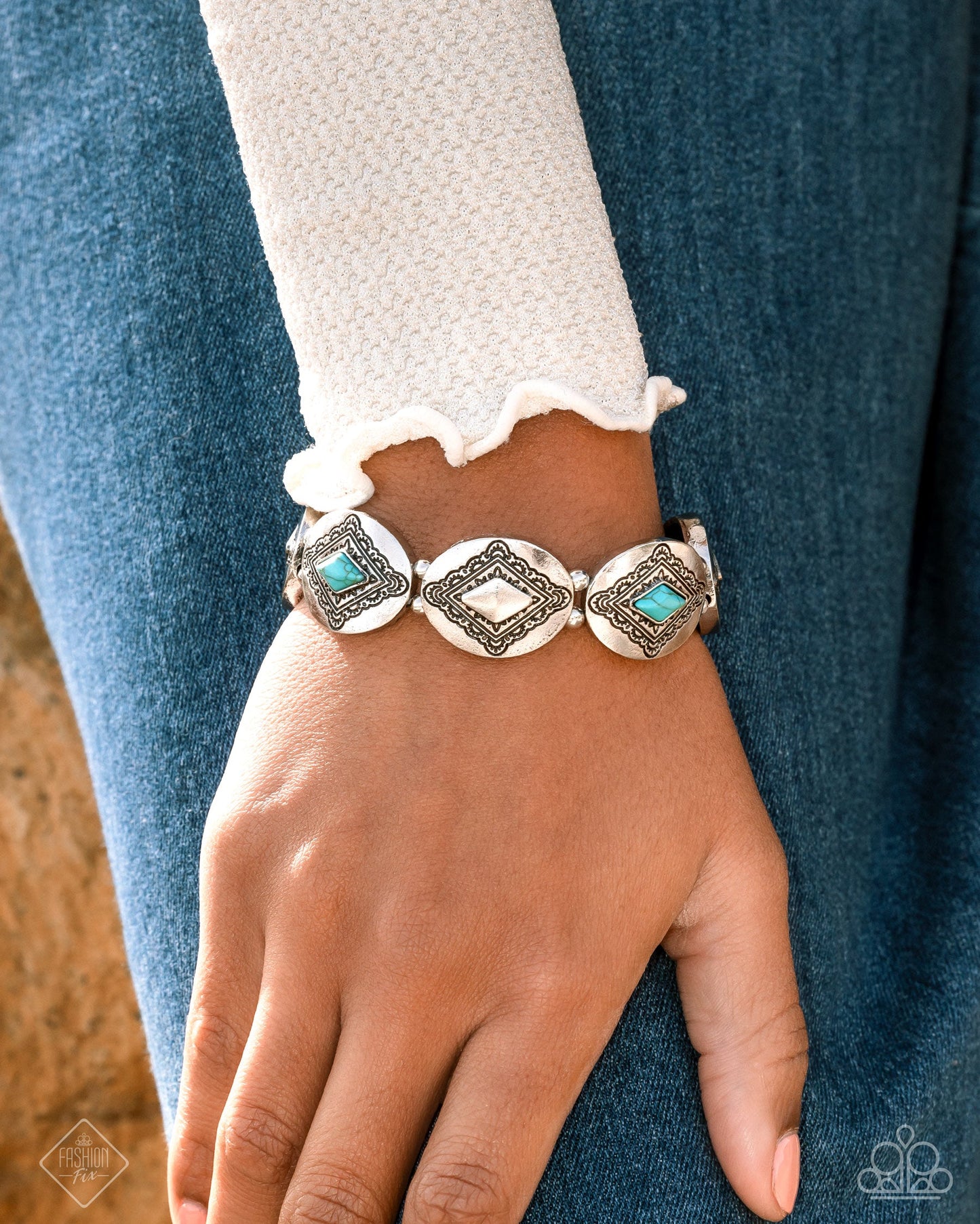 Fashion Fix April 2025 - Simply Santa Fe