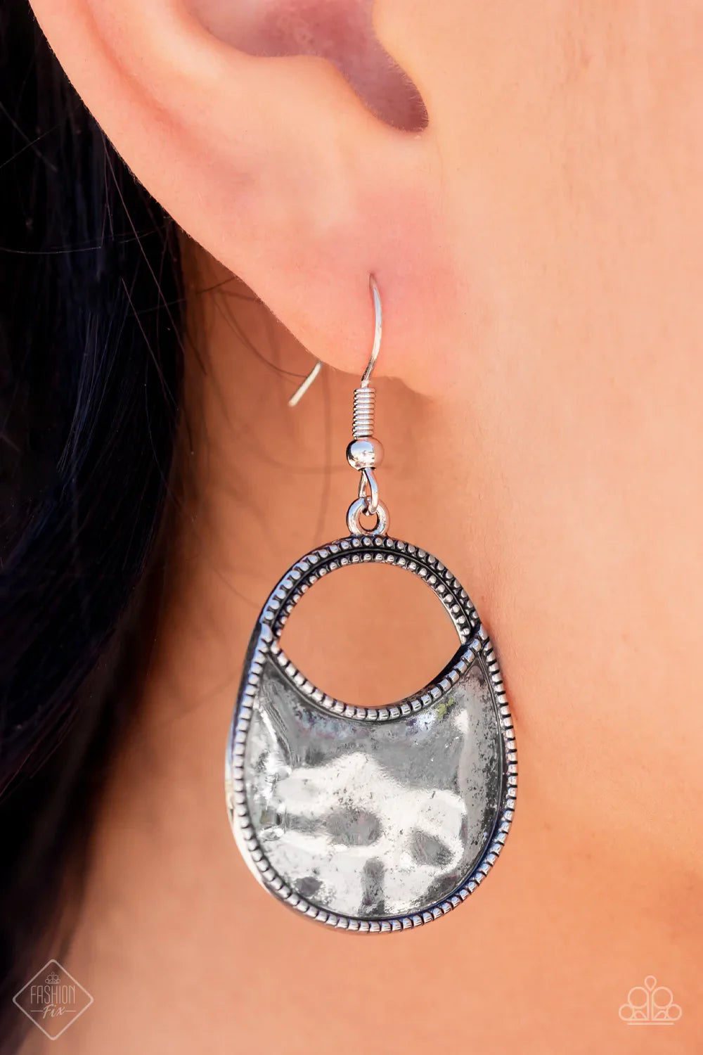 Paparazzi Simply Santa Fe - October's Fashion Fix 2021 Complete Trend Blend - Pusher P