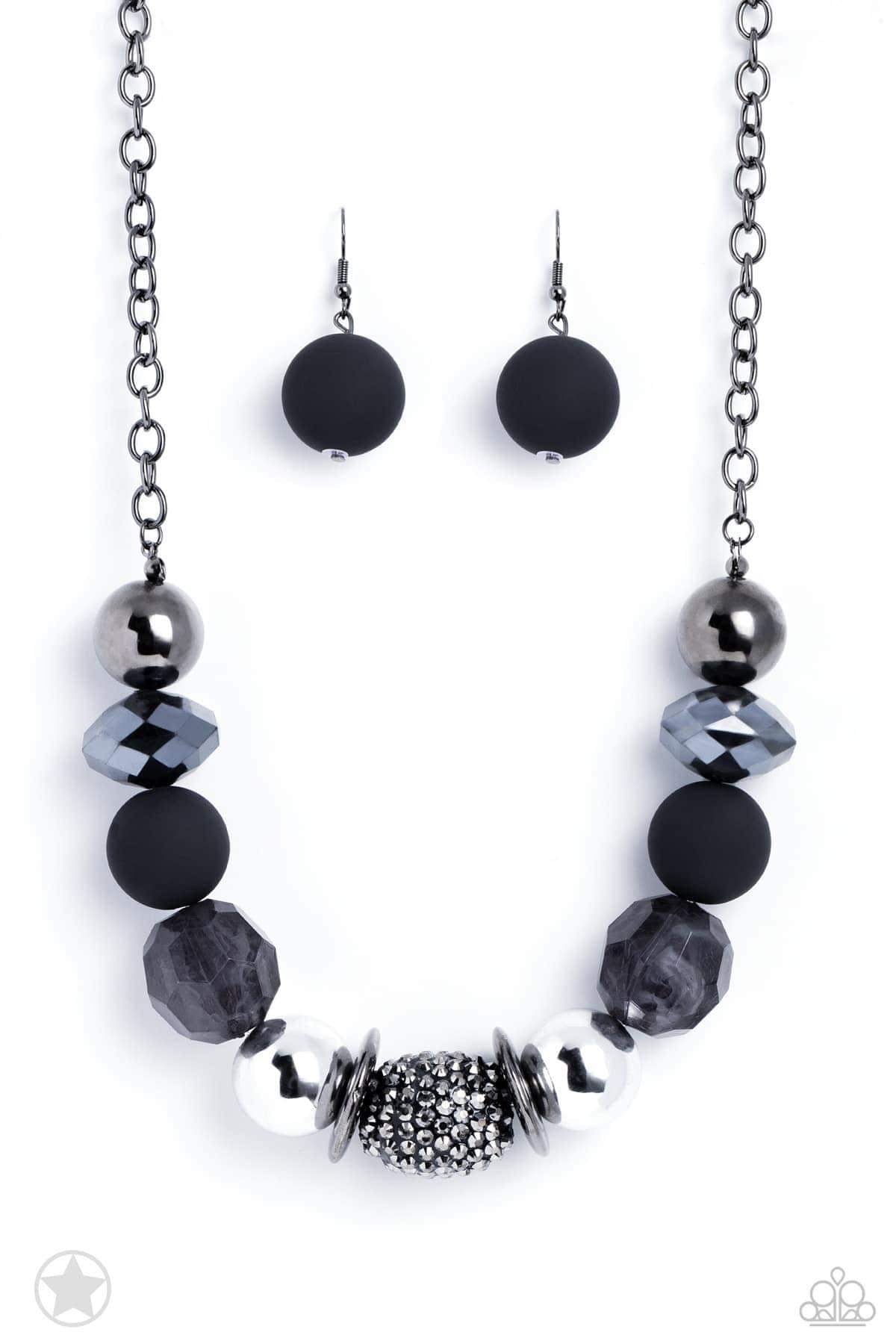 Limited Edition - Paparazzi A Warm Welcome - Black Necklace Paparazzi Jewelry Images