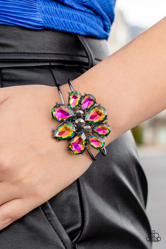 Paparazzi DAUNTLESS is More - Multi Bracelet-October 2022 Life of the Party-Paparazzi Jewelry Images