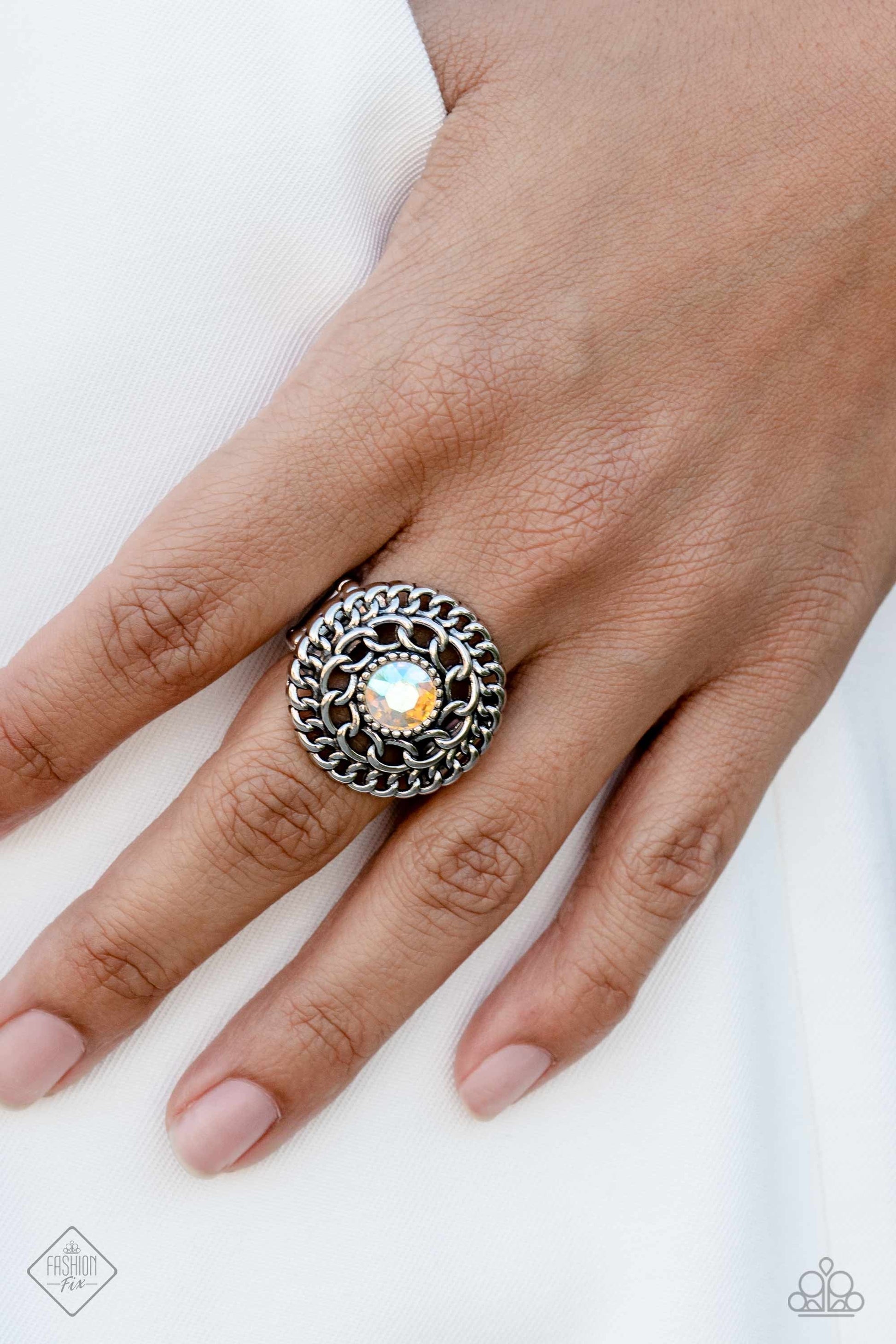 Paparazzi Glimpses of Malibu - Complete Trend Blend- February 2023 Fashion Fix-Paparazzi Jewelry Images