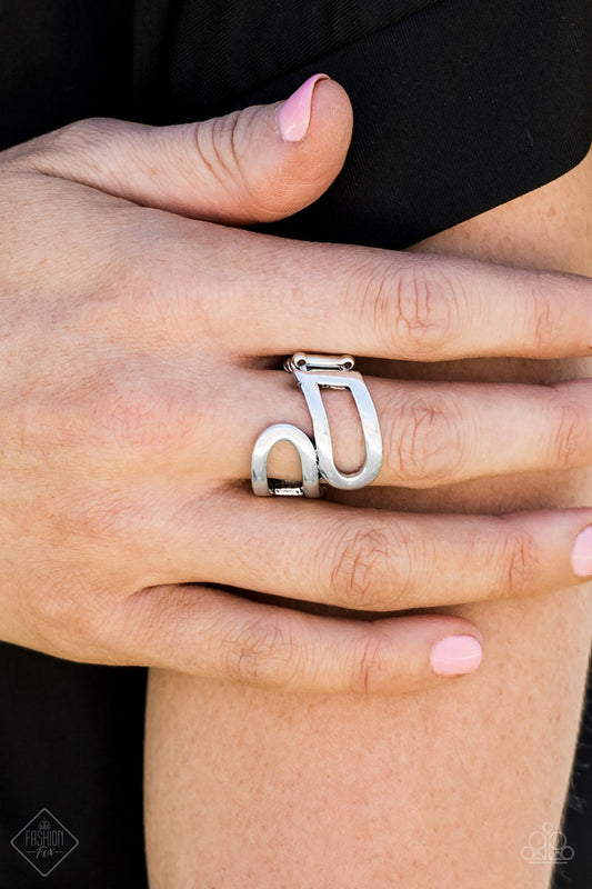 PAPARAZZI REALLY RETRO SILVER RING