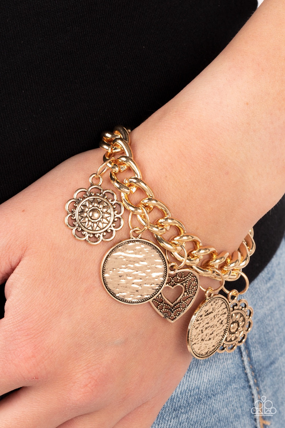 Paparazzi Complete CHARM-ony - Gold Bracelet - Pusher P