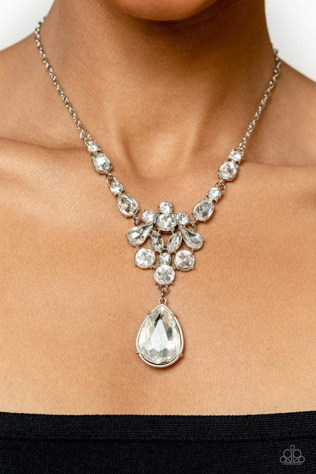 TWINKLE of an Eye - 2023 Empower Me Pink Exclusive - White Necklace