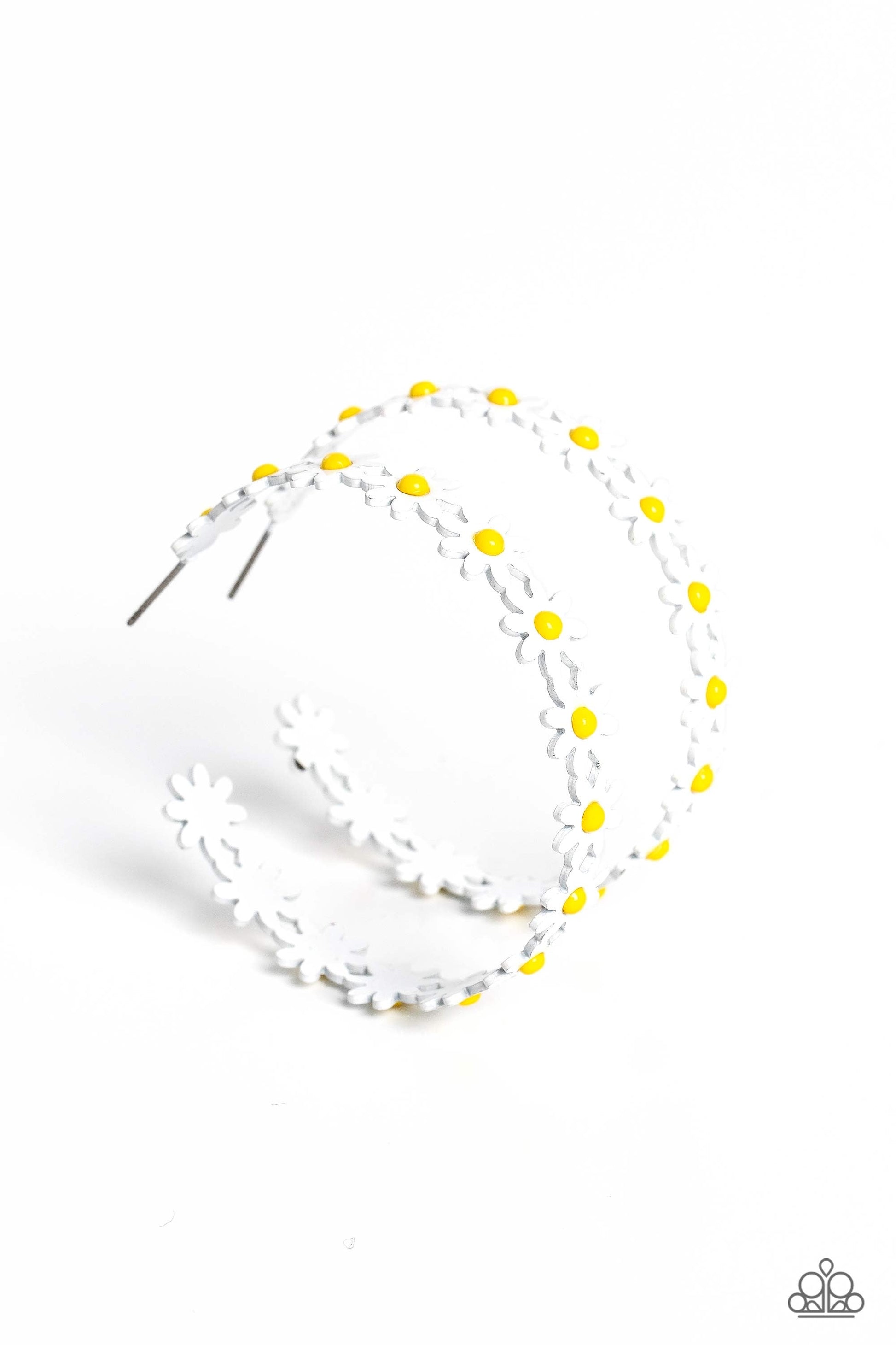 Paparazzi Daisy Disposition - White Earrings -Paparazzi Jewelry Images