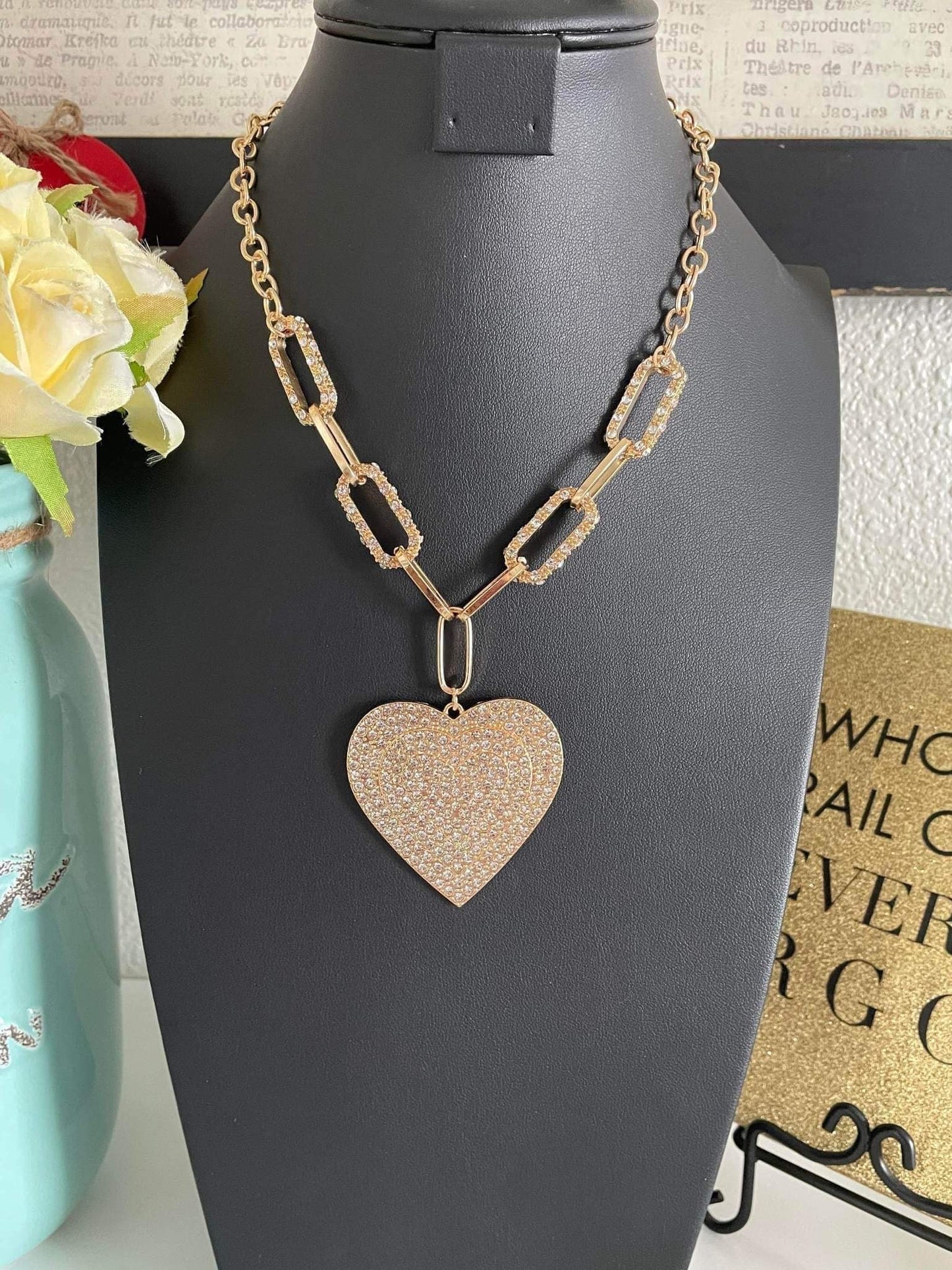 April 2023 Life of The Party - 5 Piece Jewelry Set
