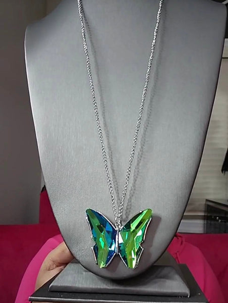 The Sparkle Society & Social Butterfly Effect 4 Piece Mystery Pack