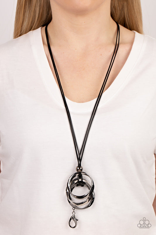 Harmonious Hardware - Black Necklace