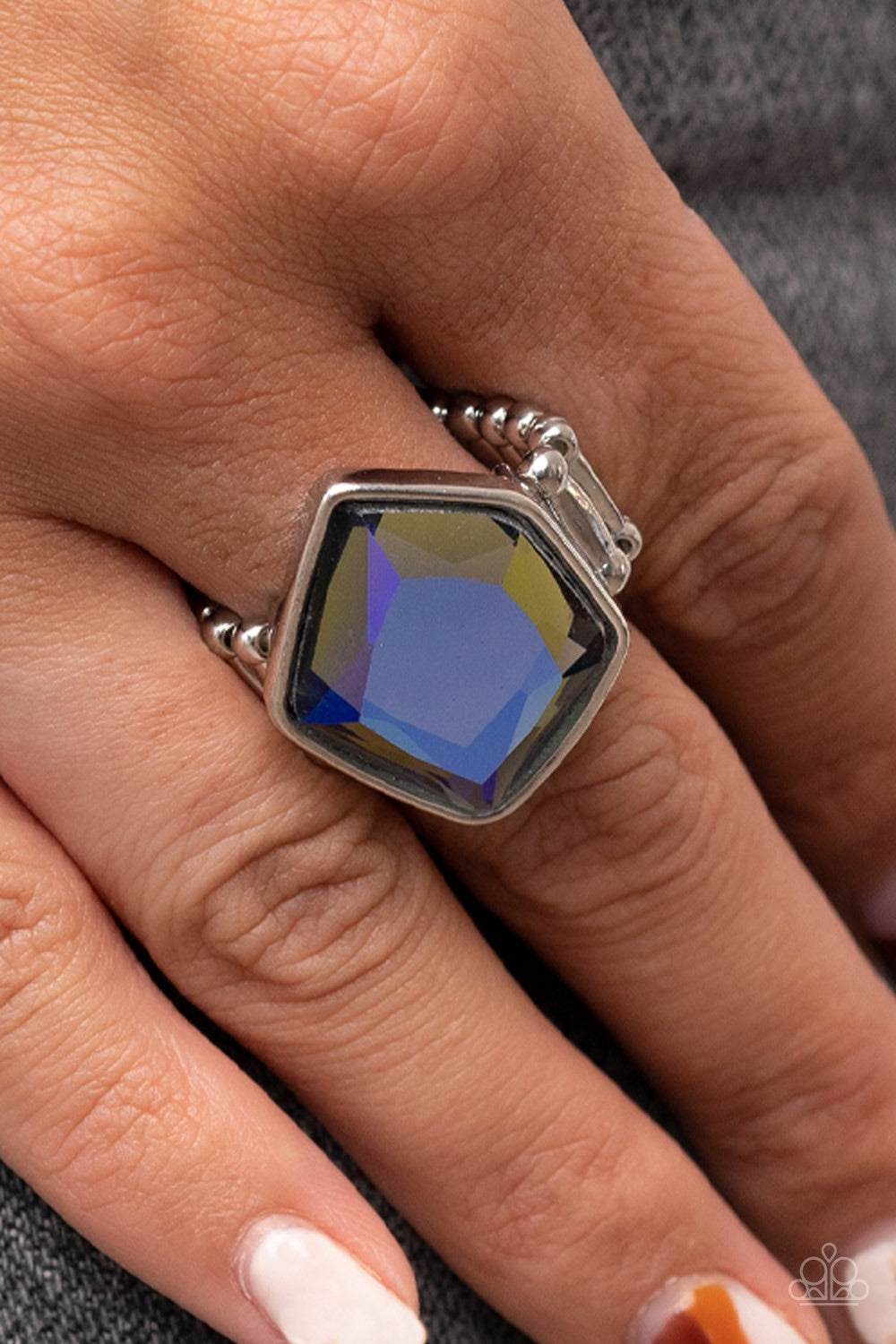 Paparazzi Abstract Escapade - Multi Ring - Pusher P