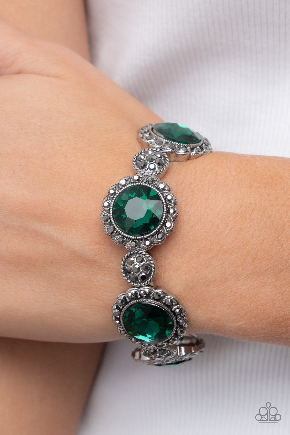 Paparazzi Palace Property - Green Bracelet - Pusher P