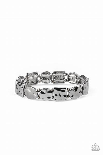 Hammered Harmony - Black Bracelet