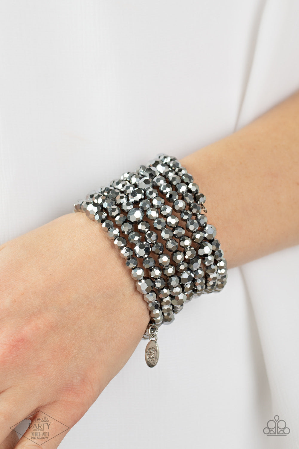 Paparazzi Empire Diamond Exclusive - Record-Breaking Beam- 2018 Zi Collection Bracelet - Pusher P