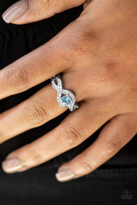 Glam of Thrones Blue Ring
