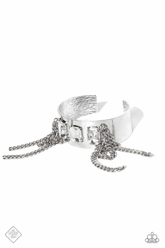 Paparazzi CHAIN Showers - White Bracelet -Paparazzi Jewelry Images