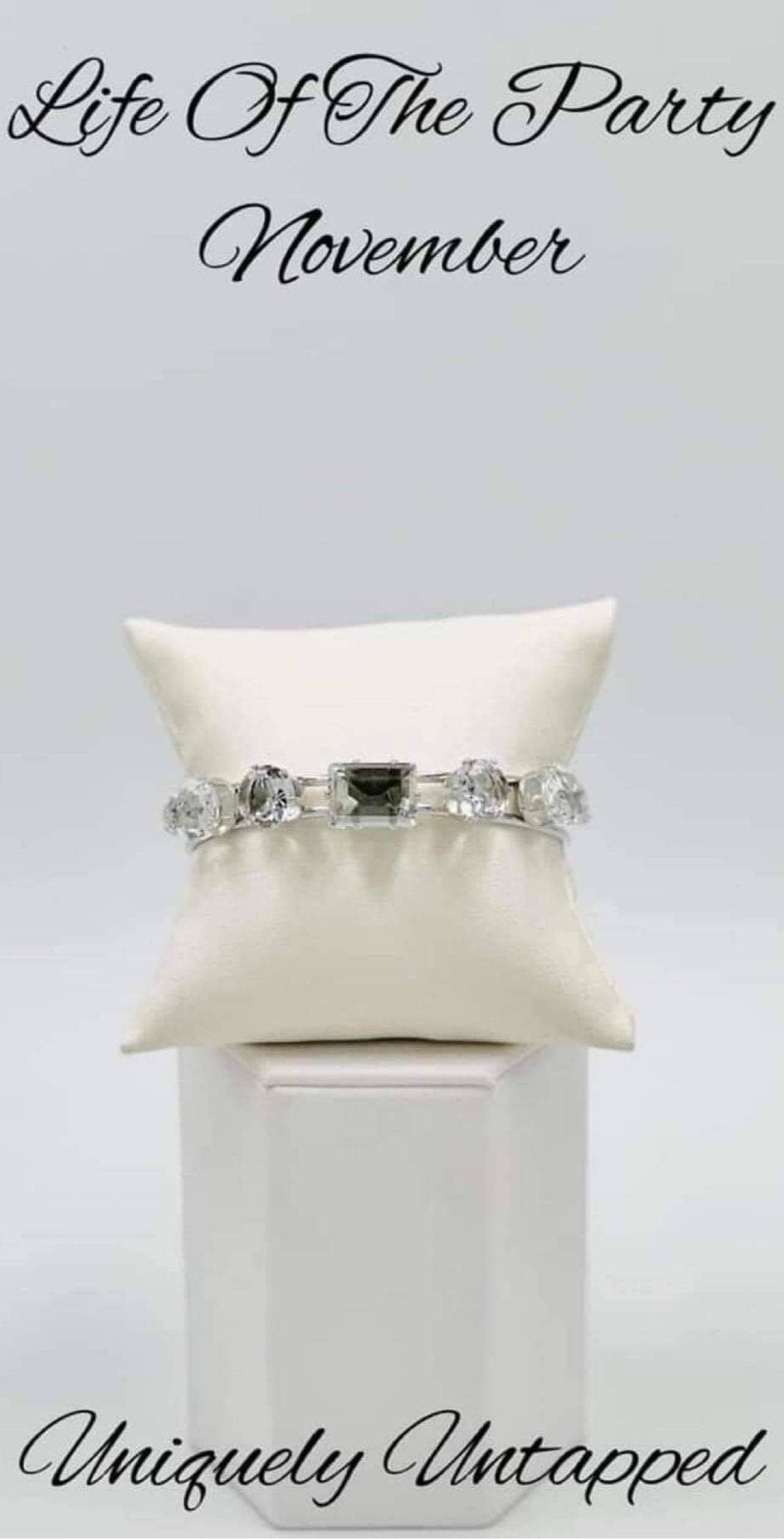 November 2022 Life of the Party - 5 Piece Jewelry Set