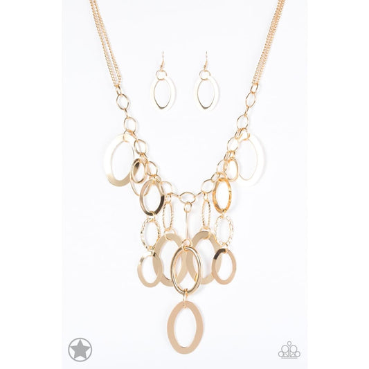 Paparazzi A Golden Spell - Necklace