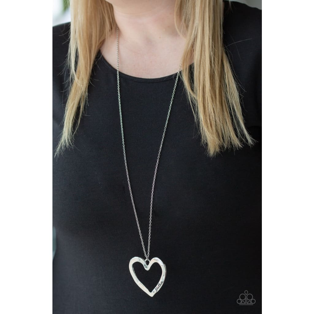 Paparazzi A Mothers Love Silver Heart Necklace Pusher P