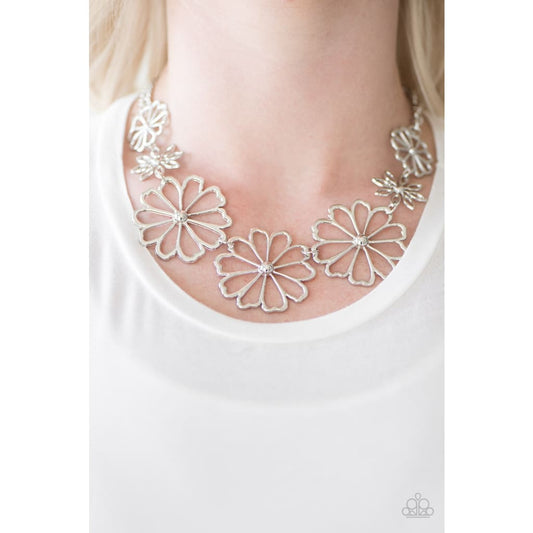 Paparazzi Blooming With Beauty - Silver