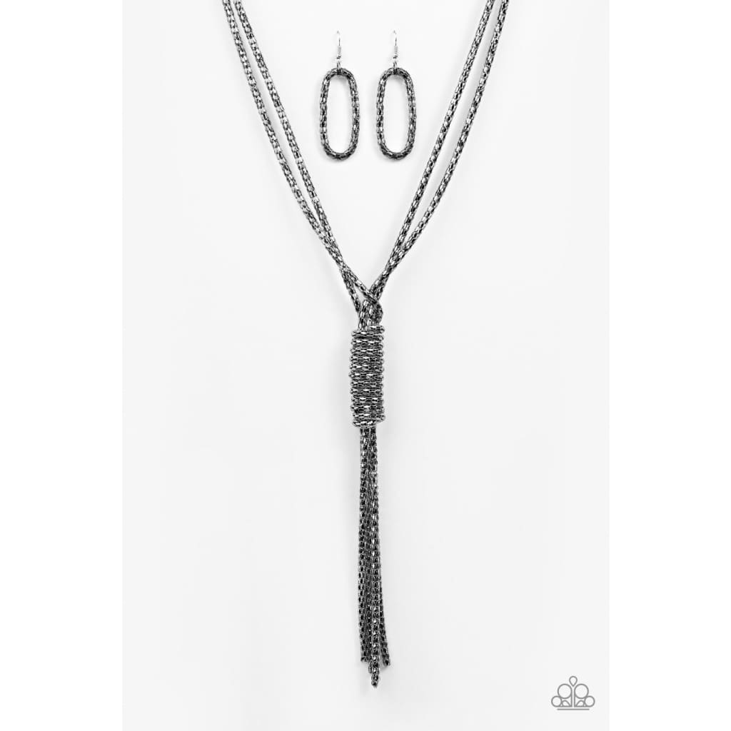 Paparazzi Boom Boom Knock You Out! - Black/Gunmetal