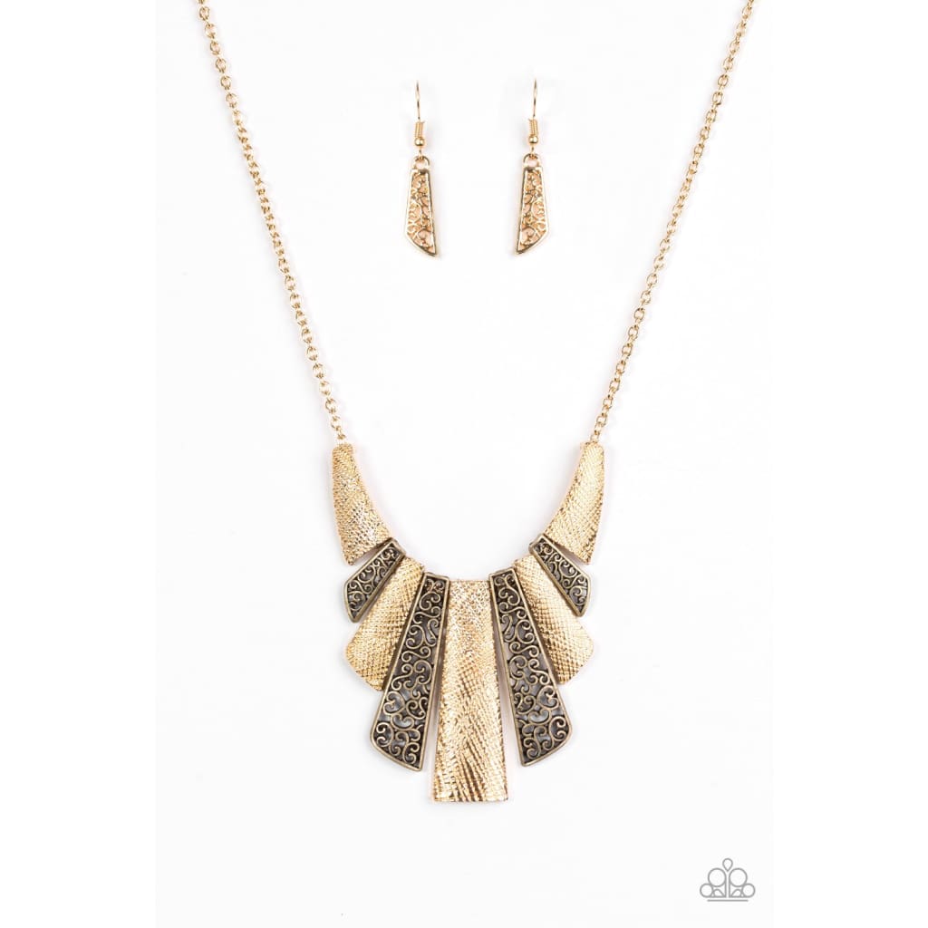 Paparazzi Cave Girl Grotto - Gold