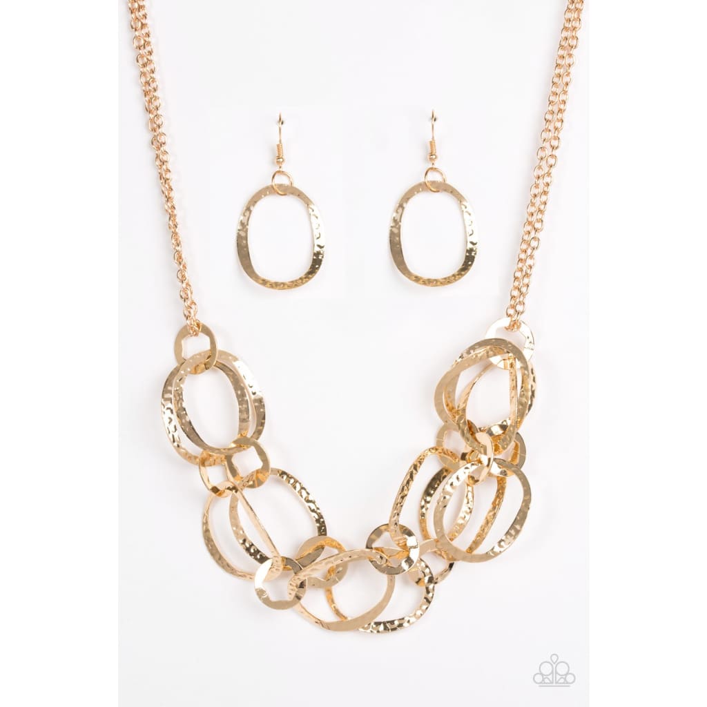 Paparazzi Circus Chic Gold