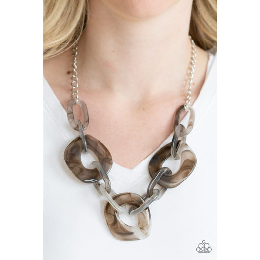 Paparazzi Courageously Chromatic - Silver