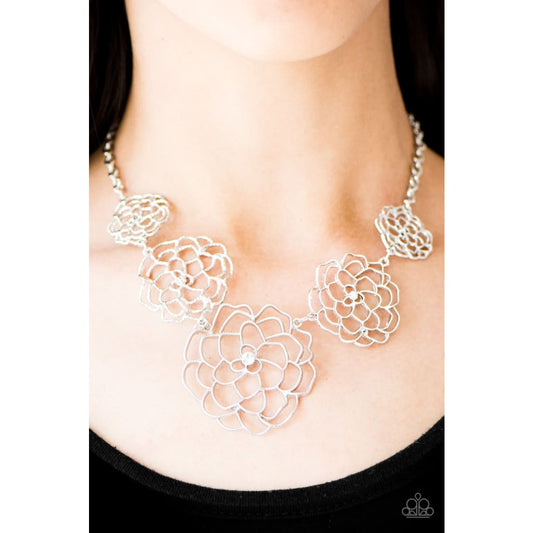 Paparazzi Crowned Carnation - White