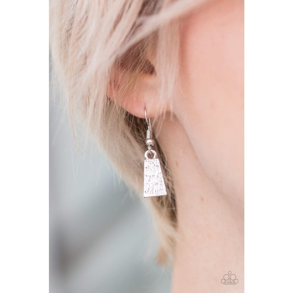 Paparazzi Cry Wolf - Silver Necklaces