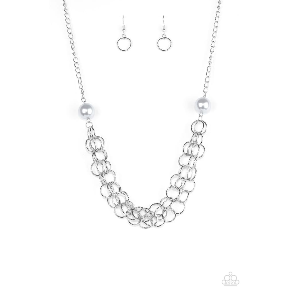 Paparazzi Daring Diva Silver