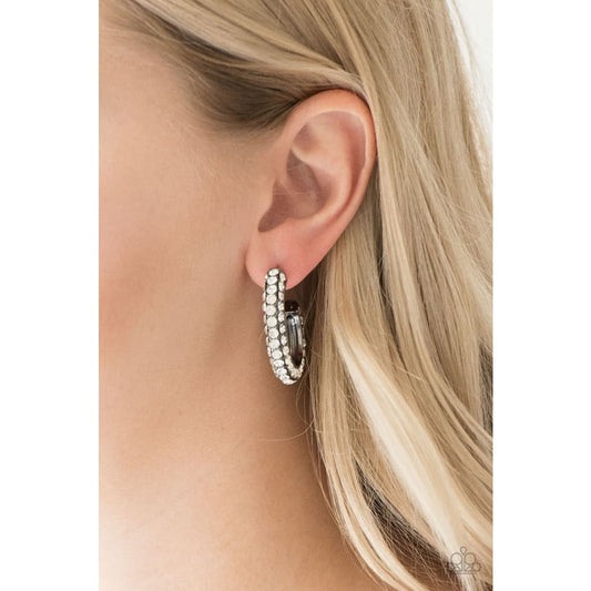 Paparazzi Dont Mind The STARDUST - Black/Gunmetal Earrings