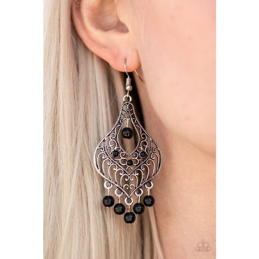 Paparazzi Elegant Enchantment Black