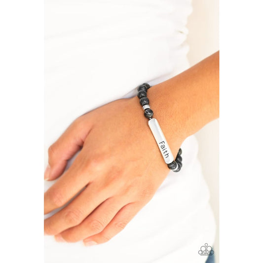 Paparazzi Fearless Faith - Black