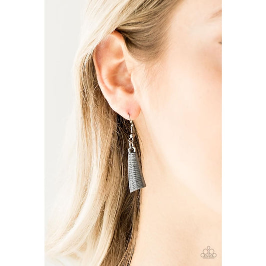 Paparazzi Feast or Famine - Black/Gunmetal Necklace