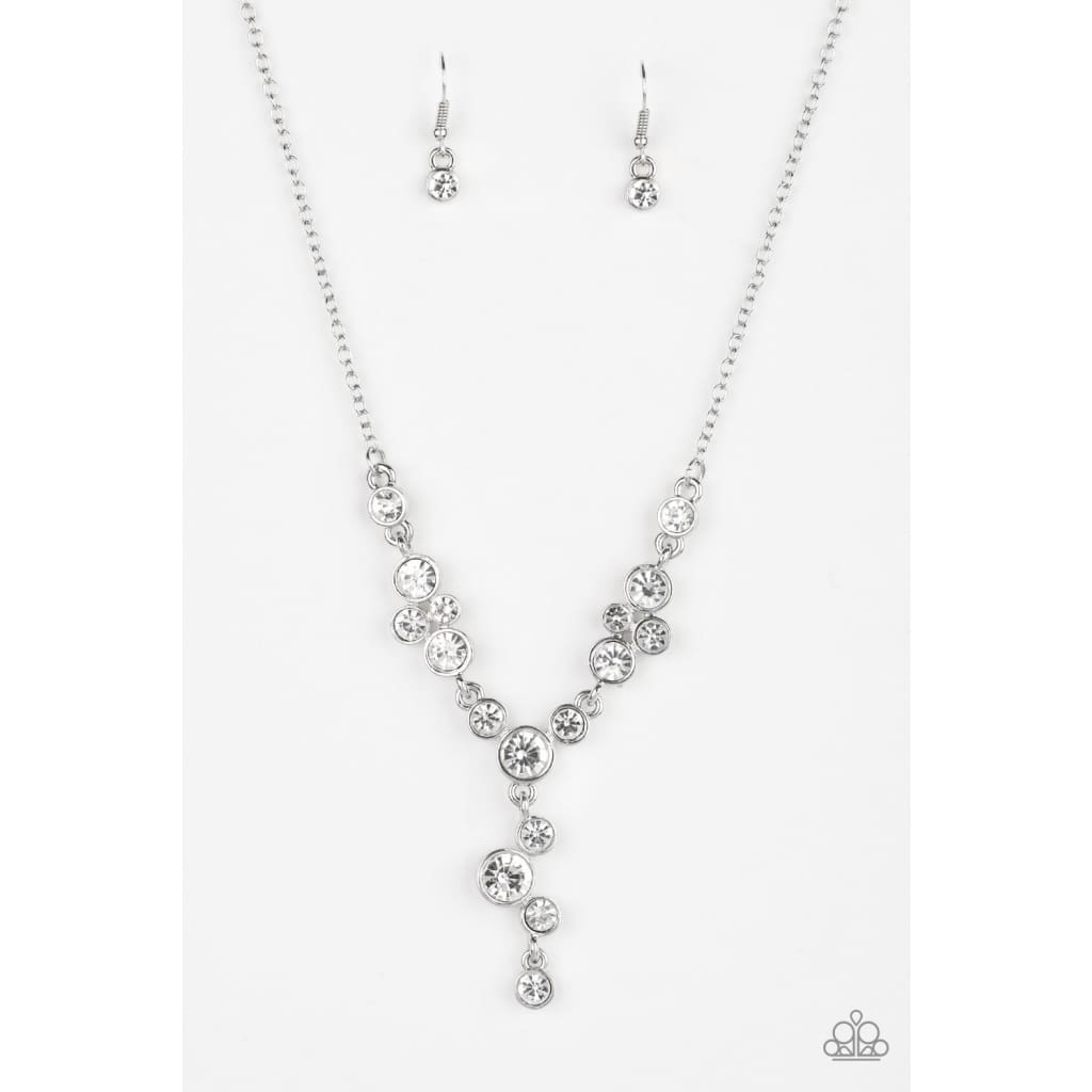 Paparazzi Five-Star Starlet - White Necklace